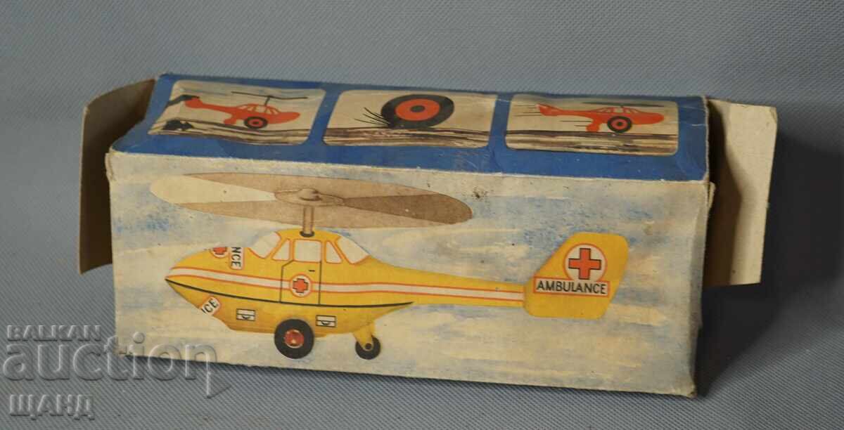 Cutie veche germană pentru model de jucărie elicopter ambulanță