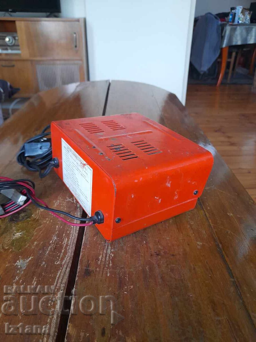 Battery charger Custom III with price € 78.00 | 152.56 BGN Battery charger Custom III with price € 78.00 | 152.56 BGN