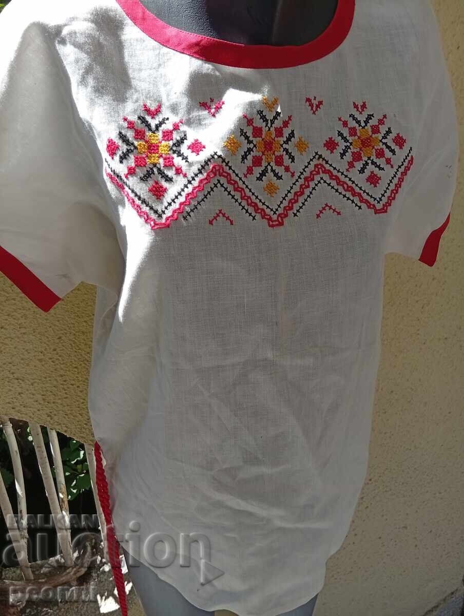 Auction  Women's shirt with handmade embroidery