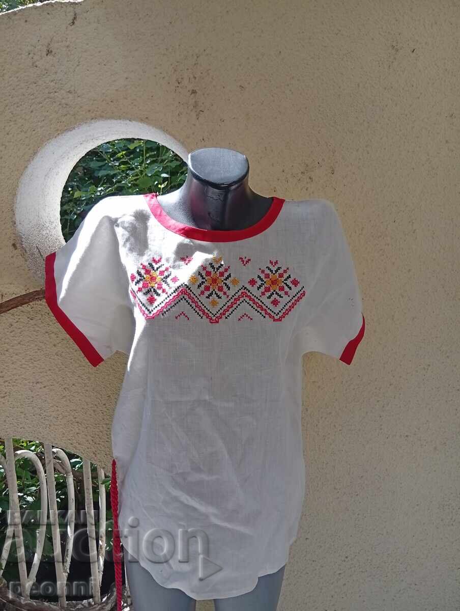 Women's shirt with handmade embroidery