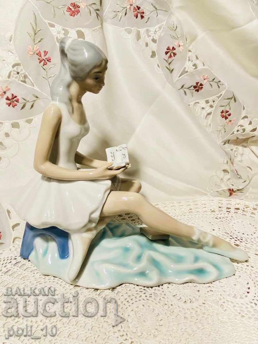 figurina de portelan cu preț € 50.00 | 97.79 BGN