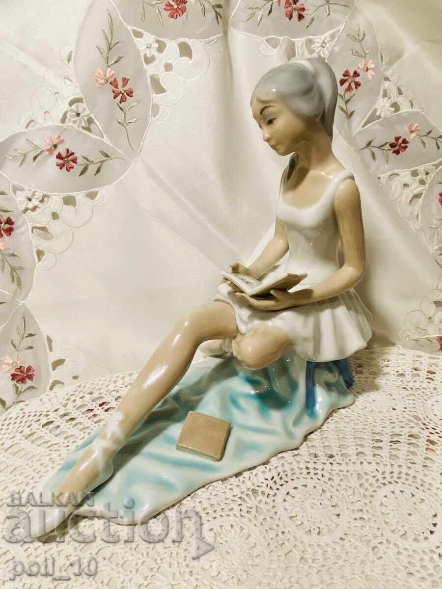 figurina de portelan