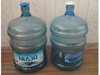 2 reusable 19 L bottles