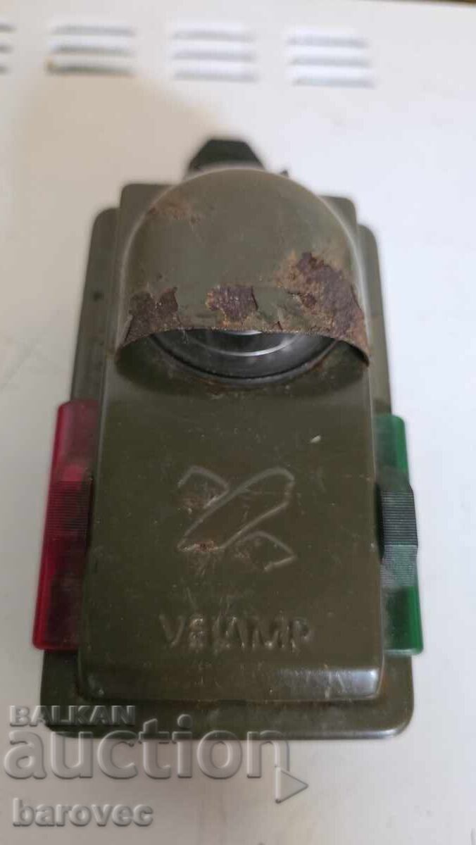 Veche lanternă de semnalizare Veche lanternă de semnalizare
