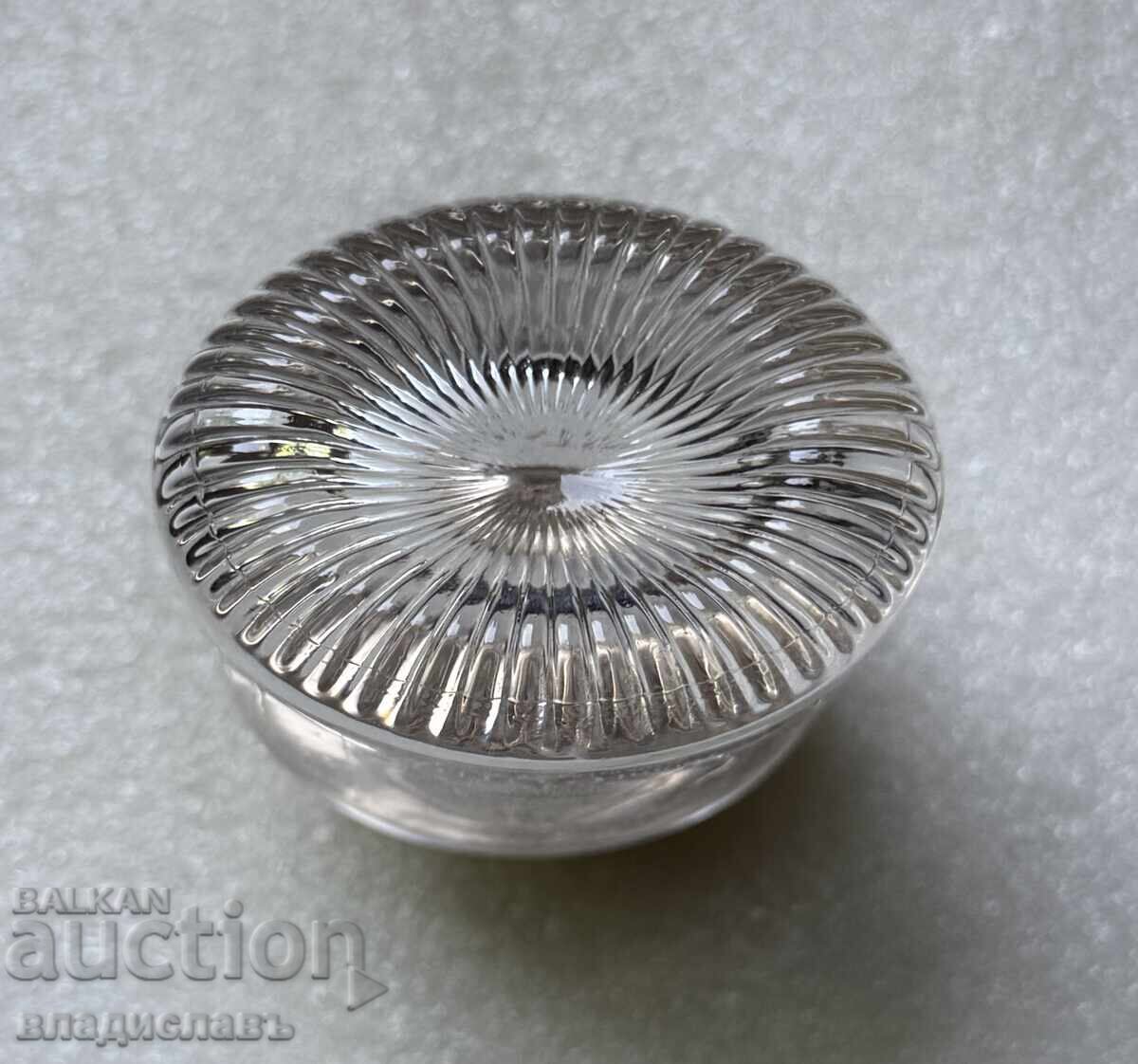 Δημοπρασία Άδειο μπουκάλι αρώματος BOUCHERON