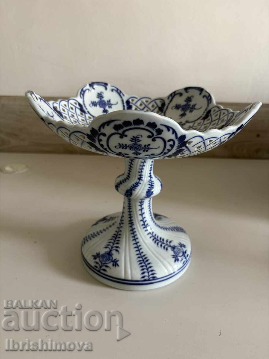 Fructieră Meissen pe picior cu preț € 300.00 | 586.75 BGN