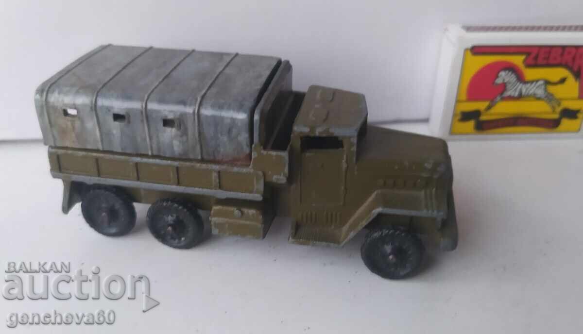 Vechi camion militar rusesc din metal cu preț € 15.00 | 29.34 BGN