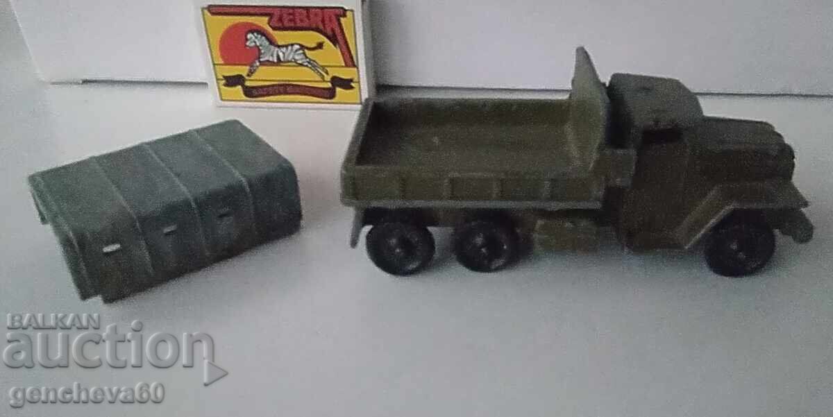 Vechi camion militar rusesc din metal - 6
