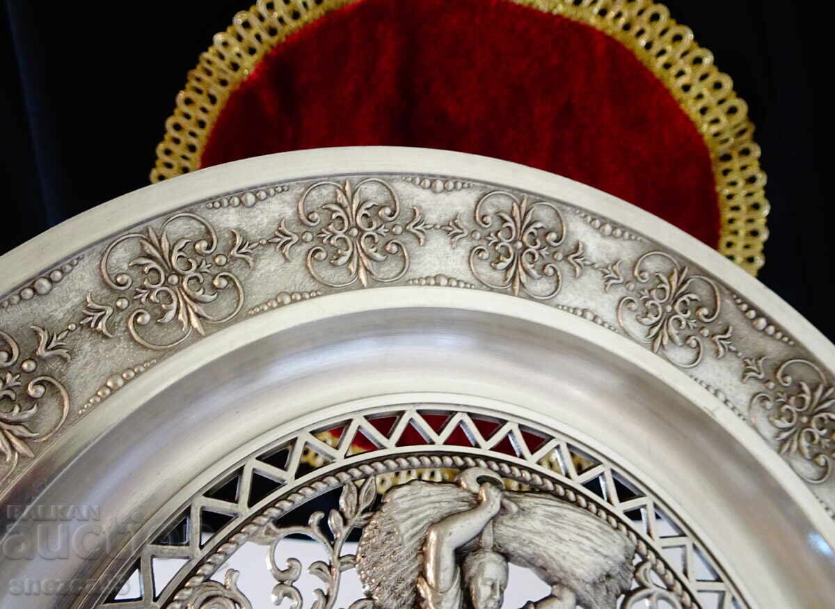 Auction Pewter plate with a Harvest, Summer painting Auction Pewter plate with a Harvest, Summer painting
