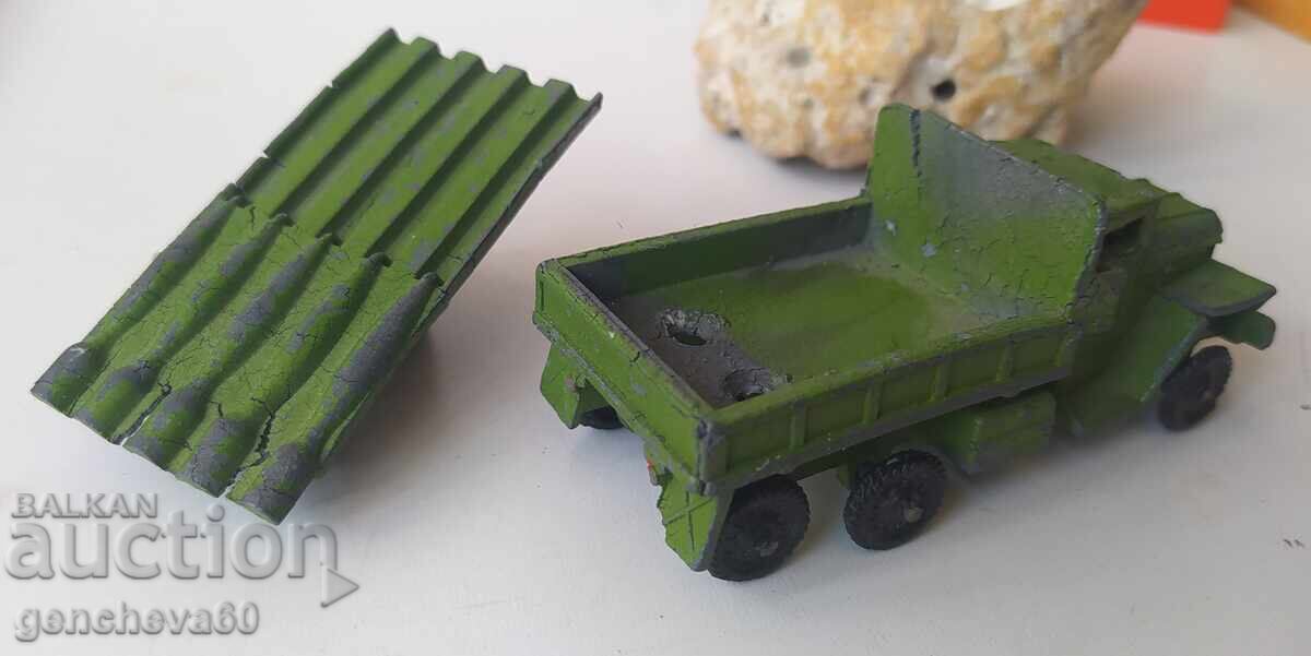 Vechi model militar de jucărie rusească - 5 Vechi model militar de jucărie rusească - 5