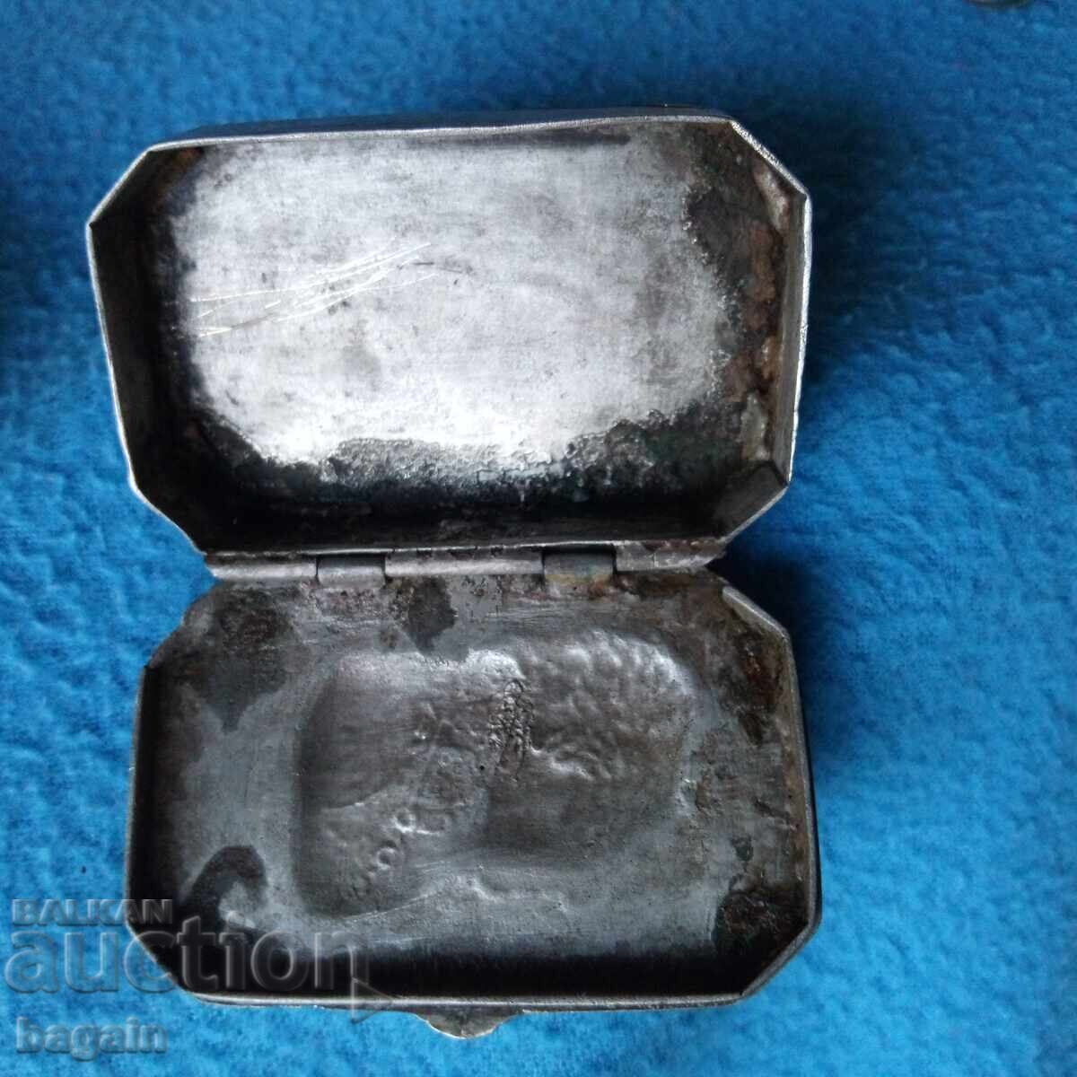 Livrarea Cutie de premiu pentru prizat tutun Livrarea Cutie de premiu pentru prizat tutun