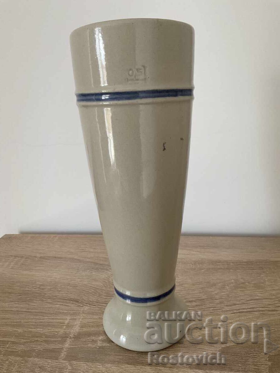 Halbă de bere germană, Germania de Vest cu preț € 12.00 | 23.47 BGN Halbă de bere germană, Germania de Vest cu preț € 12.00 | 23.47 BGN