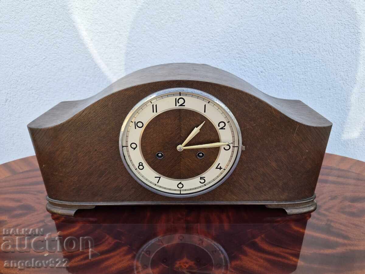 German table clock JUNGHANS with price € 0.01 | 0.02 BGN German table clock JUNGHANS with price € 0.01 | 0.02 BGN