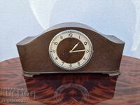 Немски настолен часовник JUNGHANS