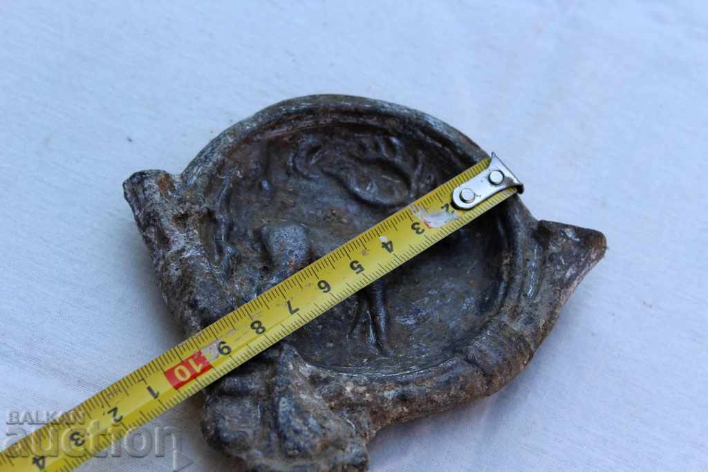 VECHE CENUȘIERĂ METALICĂ CERB VÂNĂTORESC VÂNĂTOARE cu preț € 9.00 | 17.60 BGN