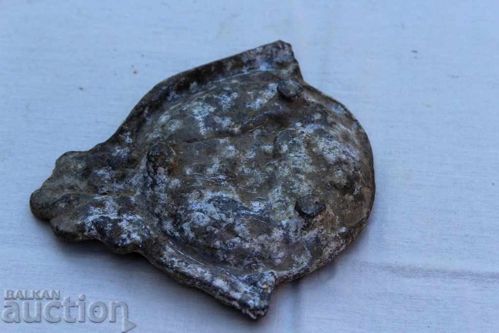 Licitație VECHE CENUȘIERĂ METALICĂ CERB VÂNĂTORESC VÂNĂTOARE