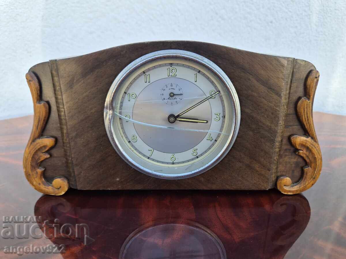 Vintage επιτραπέζιο ρολόι MAUTHE με τιμή € 2.50 | 4.89 BGN Vintage επιτραπέζιο ρολόι MAUTHE με τιμή € 2.50 | 4.89 BGN