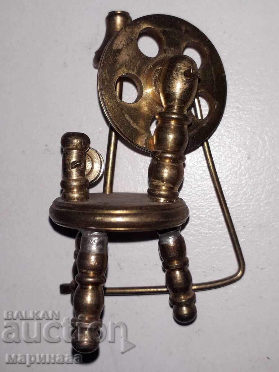 FIGURINĂ. MODEL. ROATĂ DE OLAR. ALAMĂ cu preț € 5.00 | 9.78 BGN FIGURINĂ. MODEL. ROATĂ DE OLAR. ALAMĂ cu preț € 5.00 | 9.78 BGN