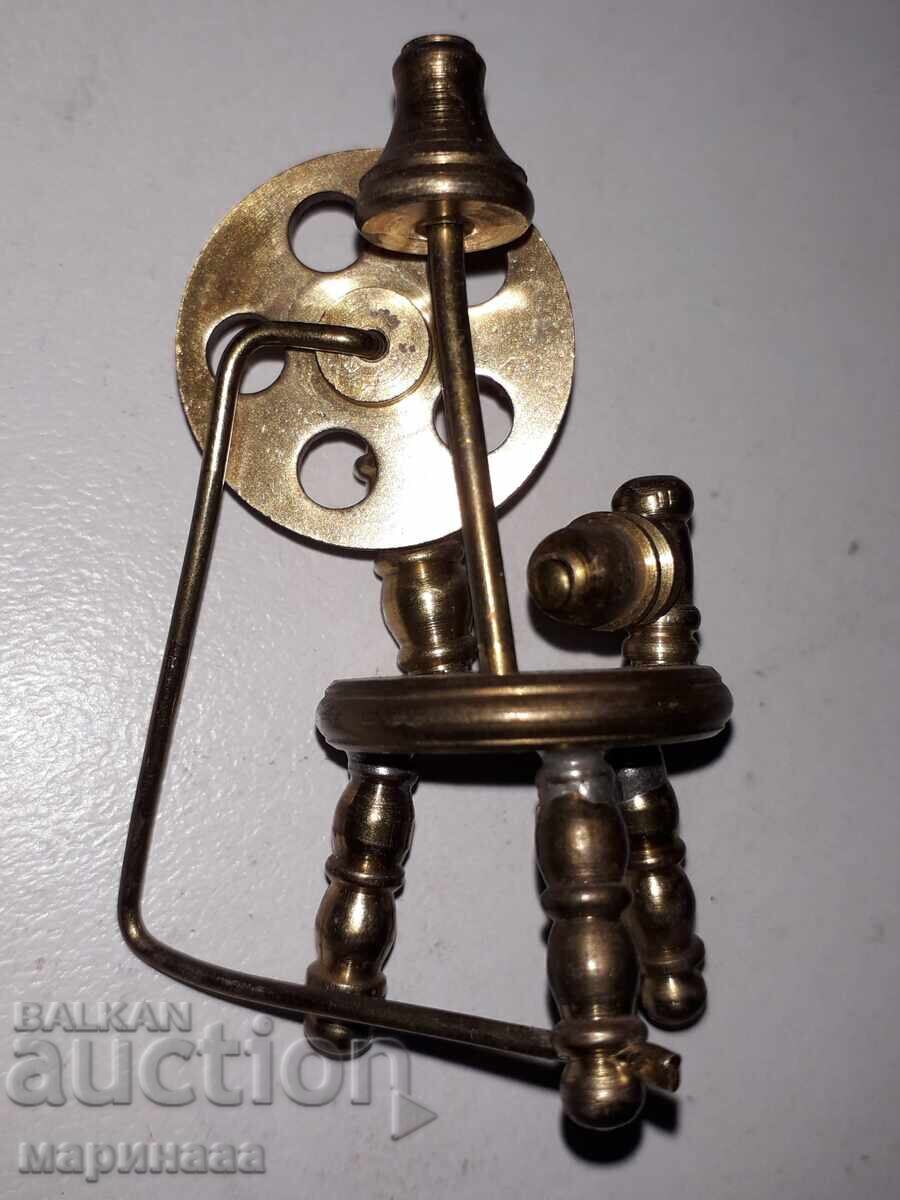 FIGURINĂ. MODEL. ROATĂ DE OLAR. ALAMĂ FIGURINĂ. MODEL. ROATĂ DE OLAR. ALAMĂ