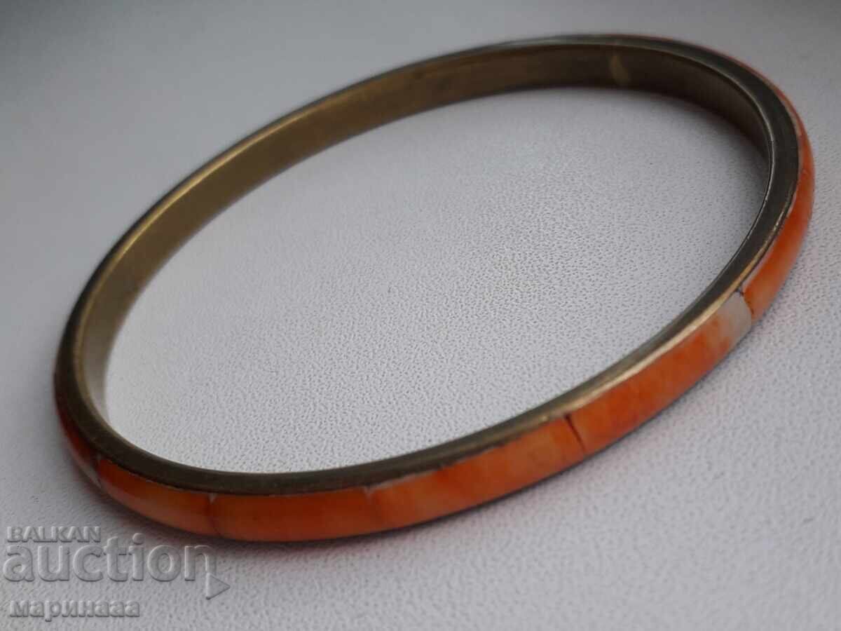 BRACELET. BRASS, BONE - 5 BRACELET. BRASS, BONE - 5
