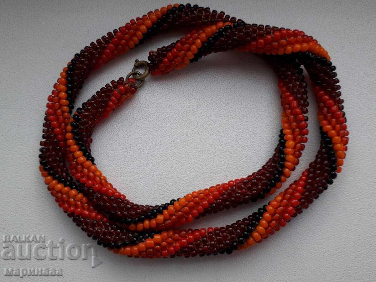 COLIER VECHI. MĂRGELE cu preț € 2.50 | 4.89 BGN COLIER VECHI. MĂRGELE cu preț € 2.50 | 4.89 BGN