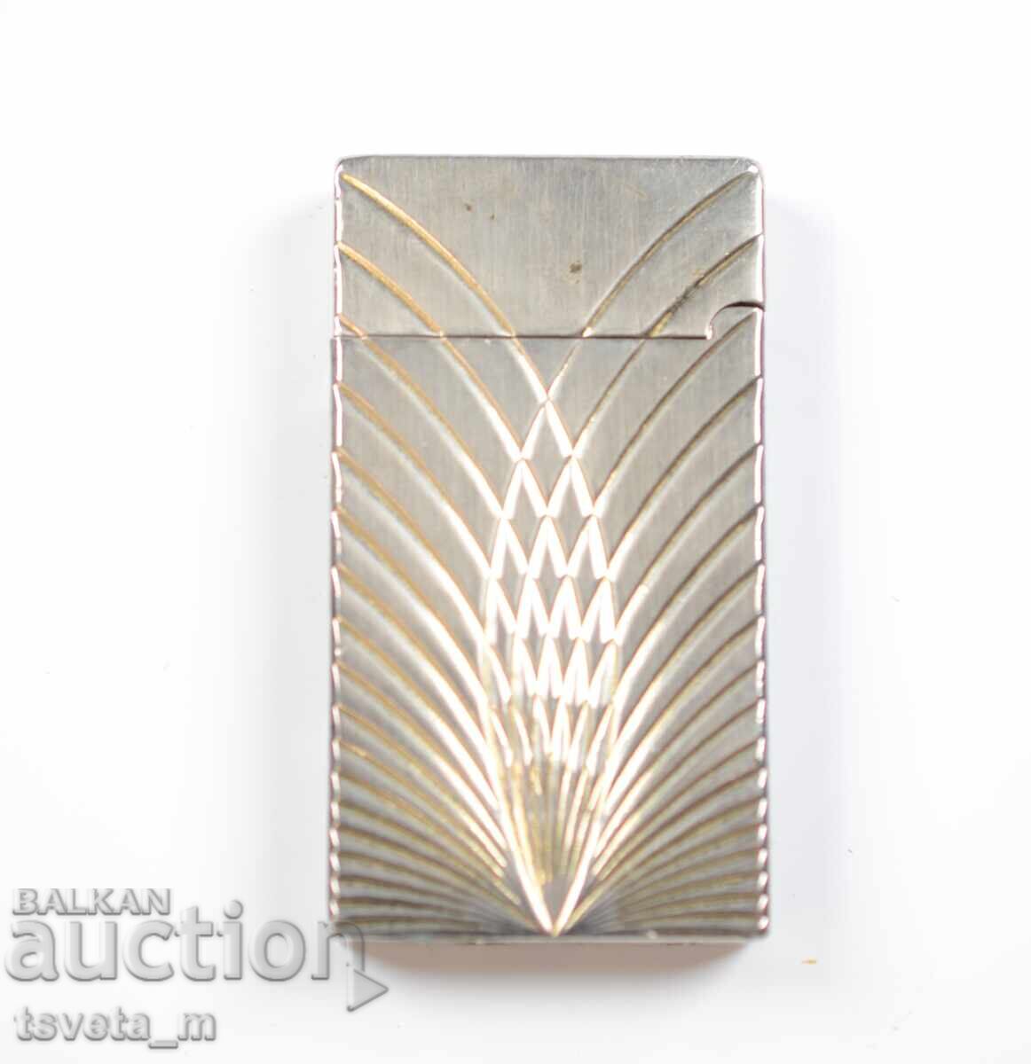 Brichetă metalică pe gaz PIERRE / CHINA cu preț € 2.00 | 3.91 BGN