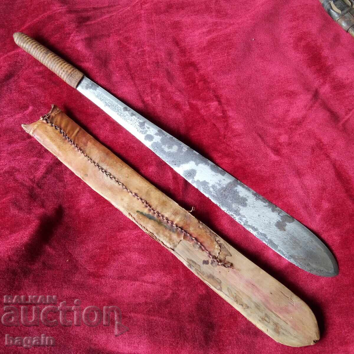 Antique Maasai sword. Seme Antique Maasai sword. Seme