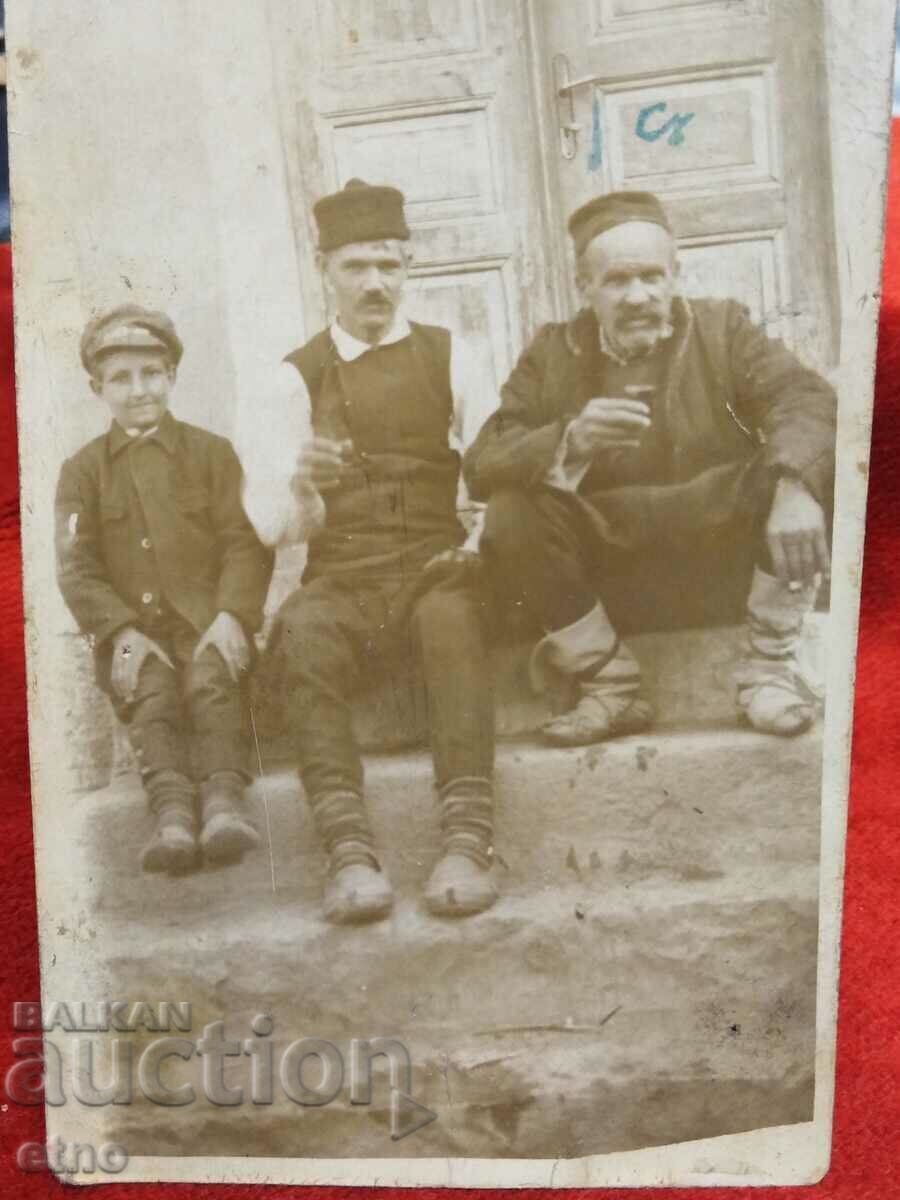 1927 ΒΑΣΙΛΙΚΗ ΕΙΚΟΝΑ- ΚΟΣΤΟΥΜΙΑ