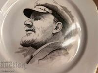 Plate / Decoration / USSR Dulevo 60s / V.I. Lenin
