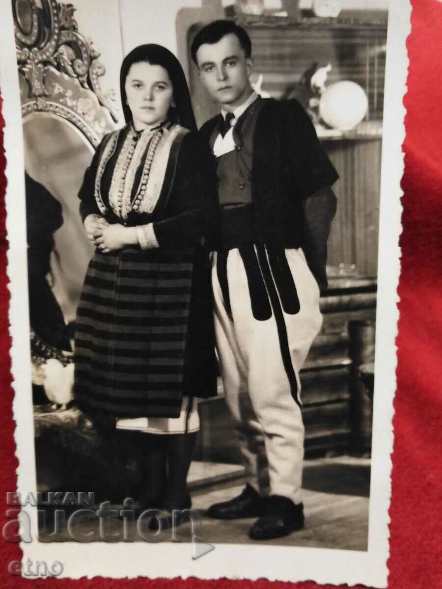 1943 ROYAL PHOTO-SKOPOE - COSTUME MACEDONIAN BĂRBAȚI 1943 ROYAL PHOTO-SKOPOE - COSTUME MACEDONIAN BĂRBAȚI