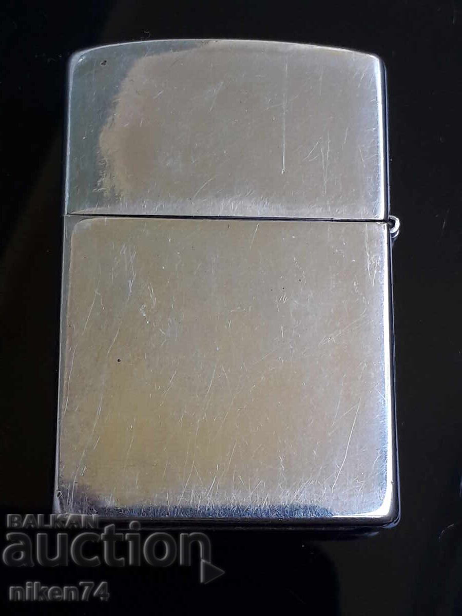ΑΥΘΕΝΤΙΚΟΣ αναπτήρας "ZIPPO" με δερμάτινη θήκη ζώνης με τιμή € 25.00 | 48.90 BGN