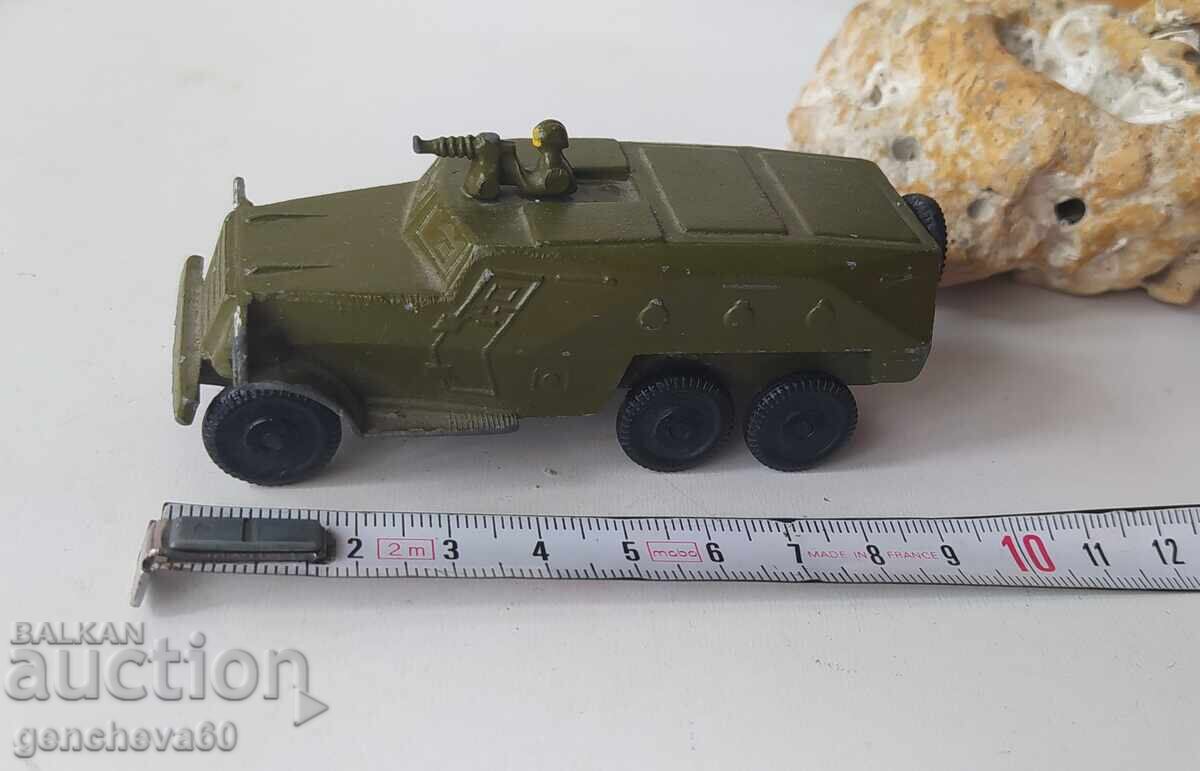Μεταλλικό μοντέλο BTR 152 με πολυβόλο