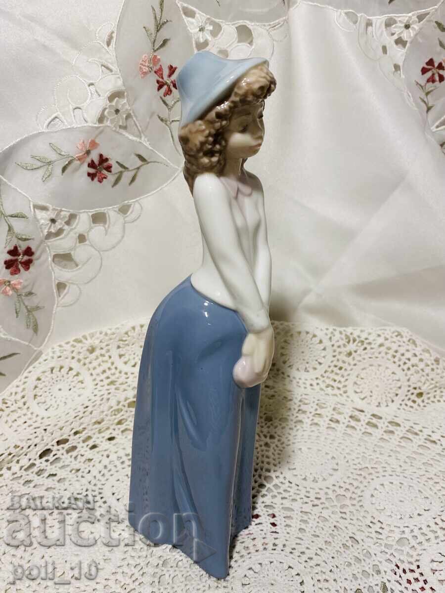 Licitație figurina de portelan