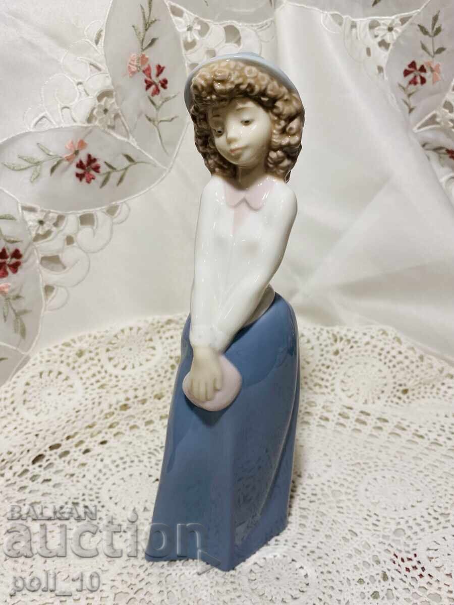 figurina de portelan