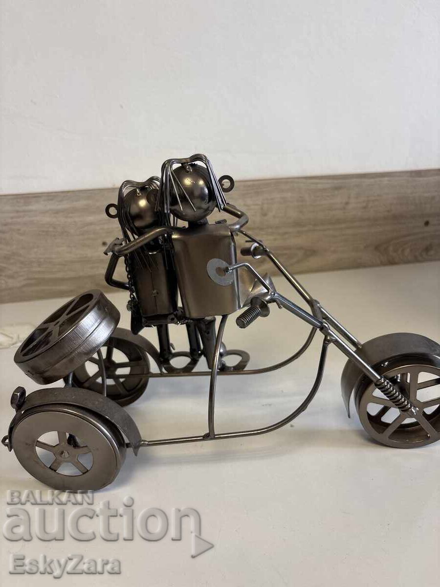 Auction  Bottle holder
