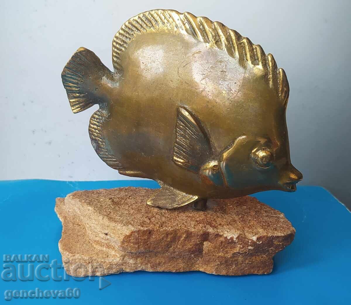 Licitație Sculptură din bronz de autor „Peștișorul de aur”