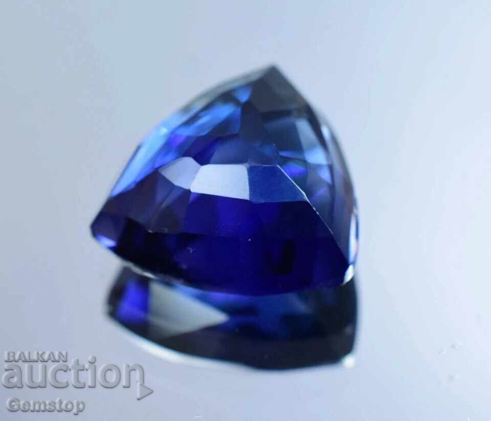 Livrarea PREȚ DE START! 21.50 ct. safir natural tăietură trilion, Kashmir, de la 1 leu!