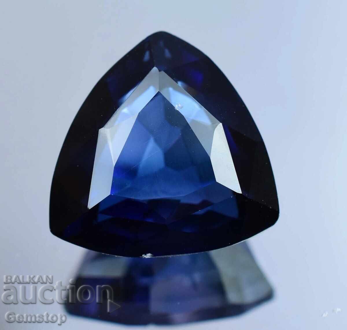 PREȚ DE START! 21.50 ct. safir natural tăietură trilion, Kashmir, de la 1 leu!