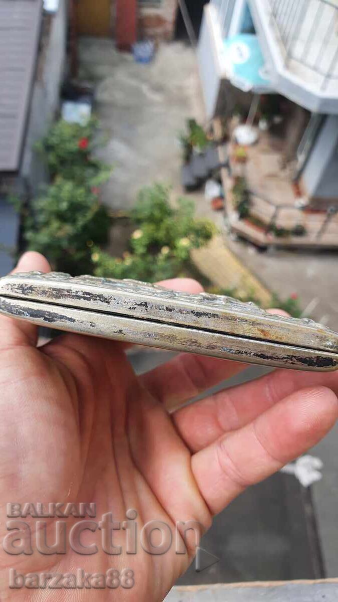 Auction  Vintage silver-plated cigarette case 30s