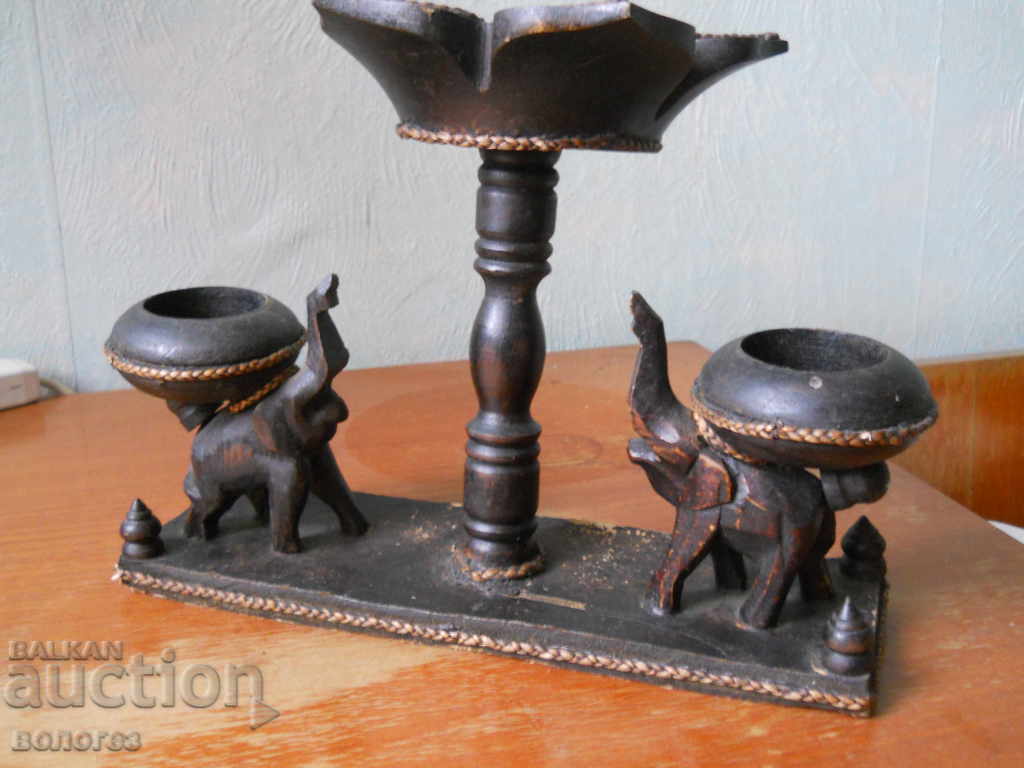 Wooden candle holder for tea lights with elephants with price € 25.60 | 50.07 BGN
