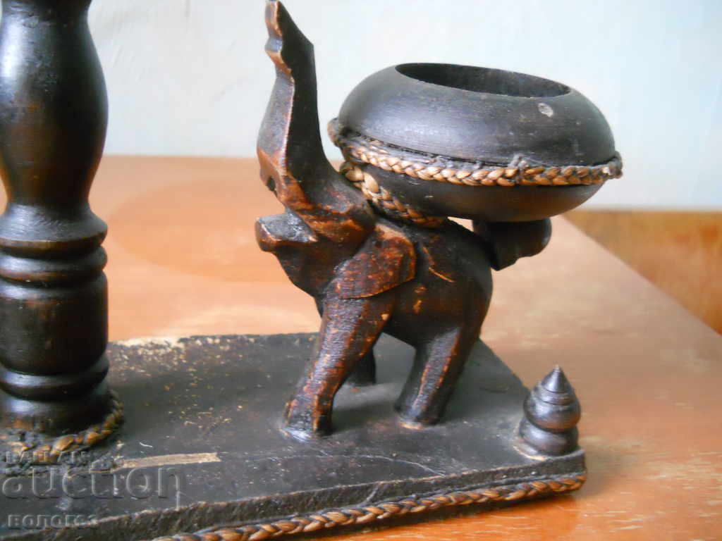 Auction  Wooden candle holder for tea lights with elephants