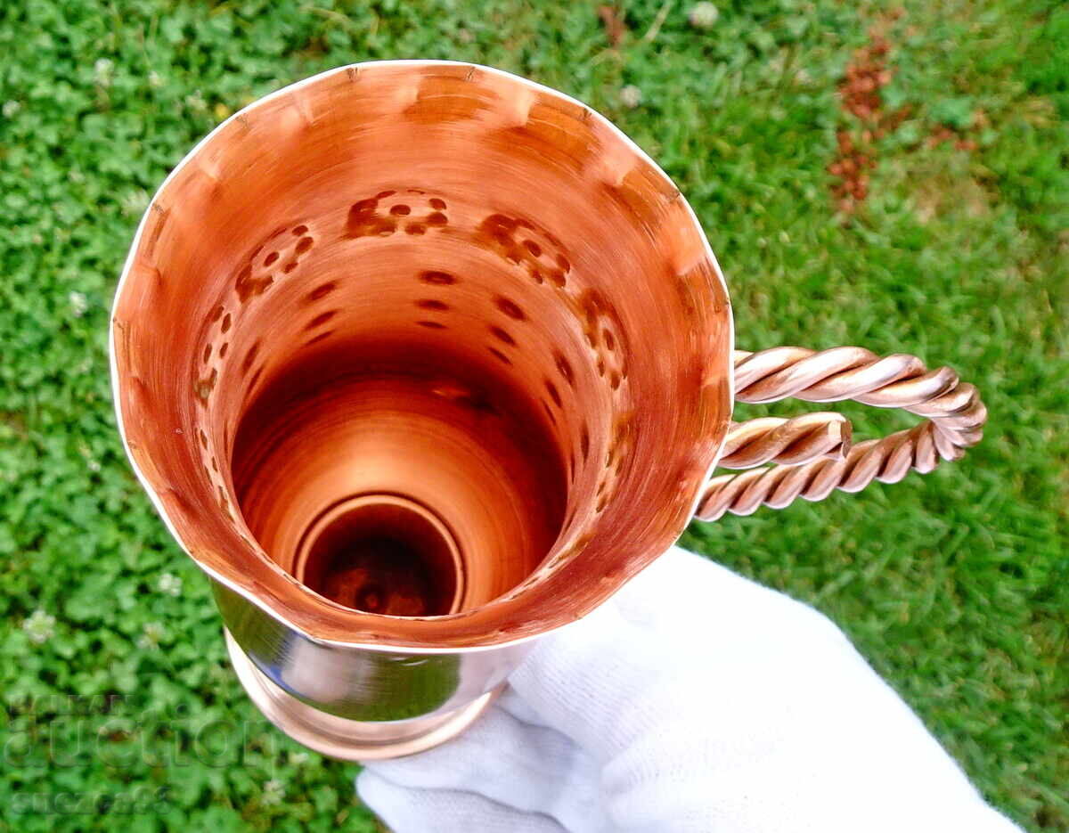 Pocal din cupru, cupă din cupru cu picior, cupru roșu pur cu preț € 46.00 | 89.97 BGN Pocal din cupru, cupă din cupru cu picior, cupru roșu pur cu preț € 46.00 | 89.97 BGN