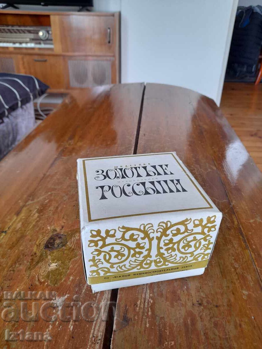Стара музикална кутия за бижута