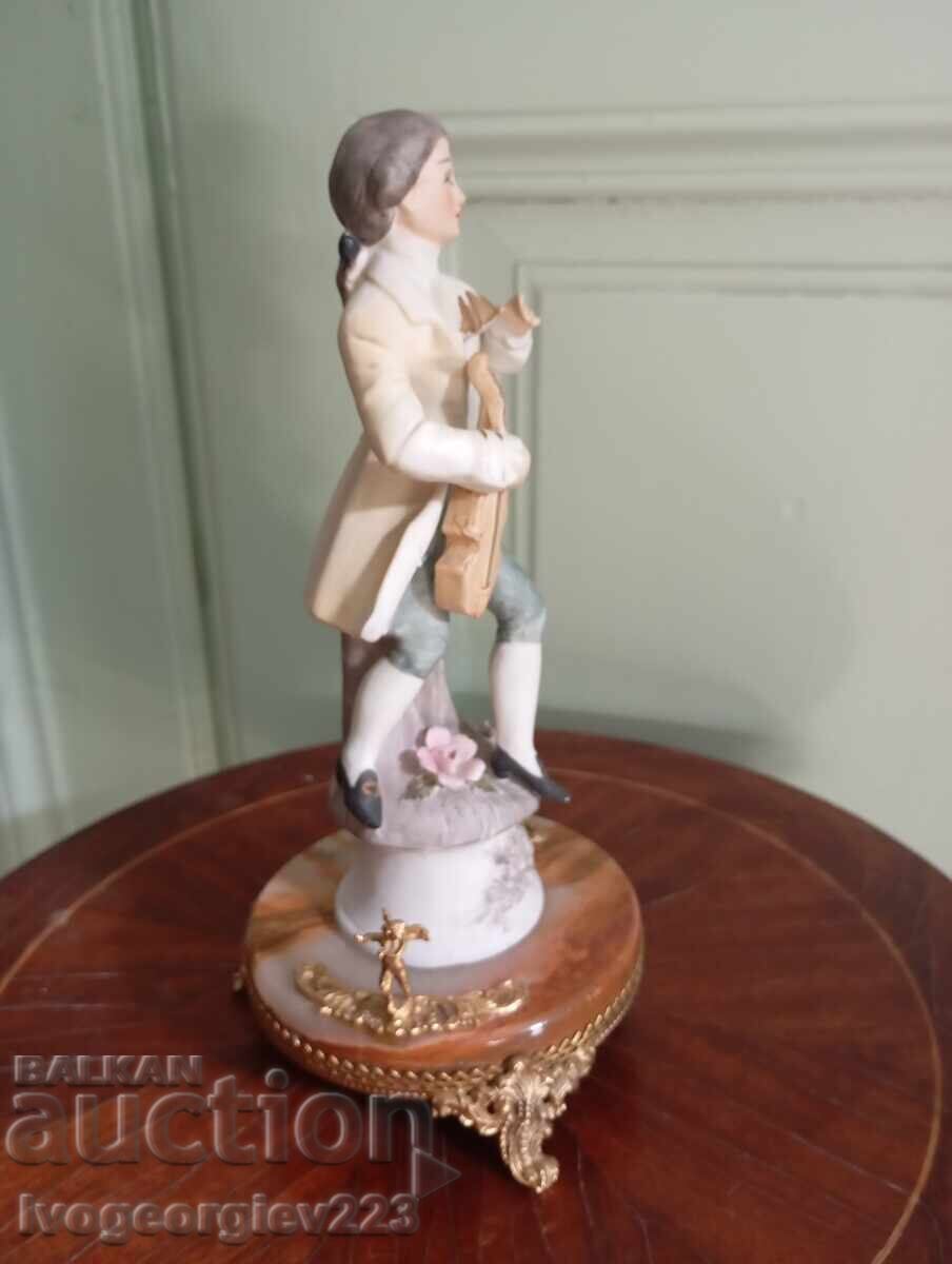Porcelain figurine - 5 Porcelain figurine - 5