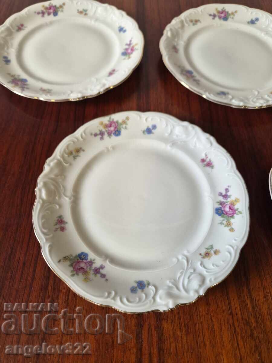 Delivery of German KPM porcelain dessert plates Delivery of German KPM porcelain dessert plates