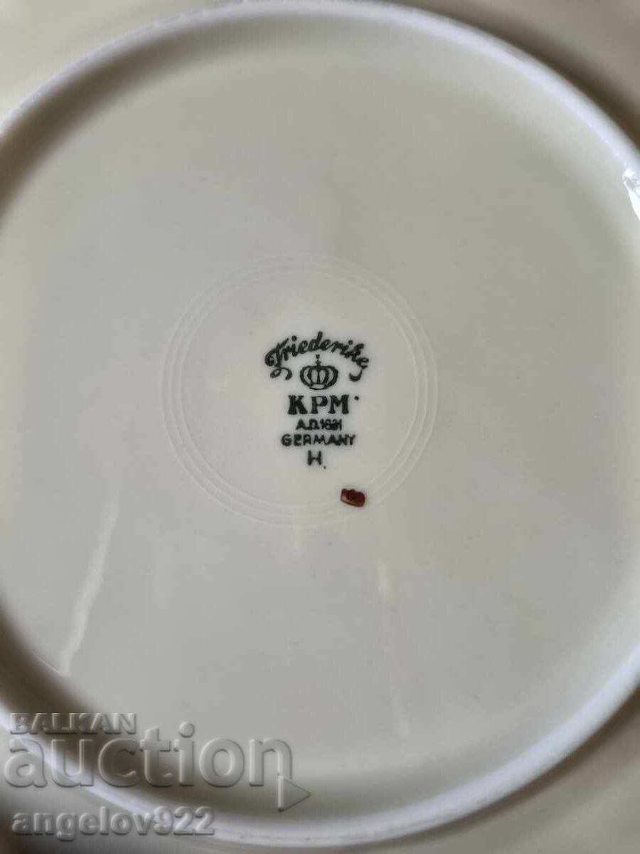 German KPM porcelain dessert plates - 7 German KPM porcelain dessert plates - 7