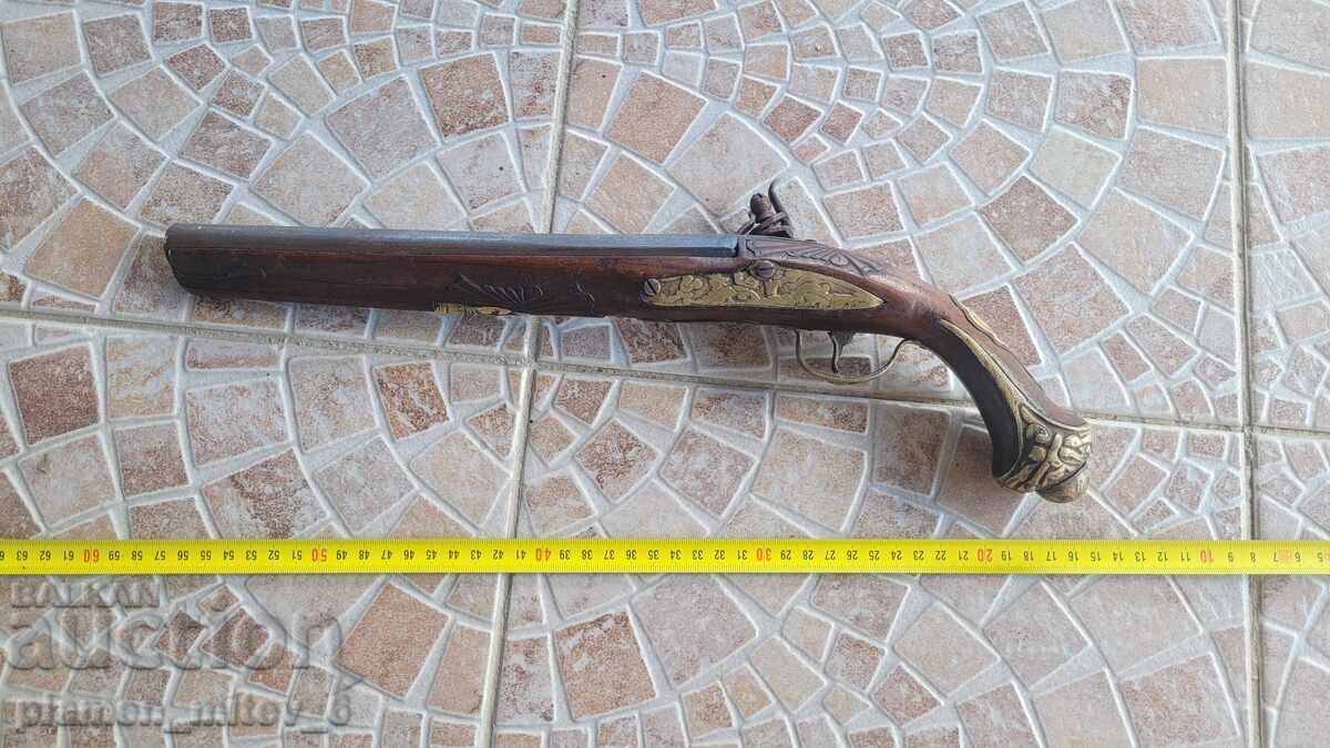 пистолет, пищов, евзалия, кремъклия с цена € 145.00 | 283.60 лв.