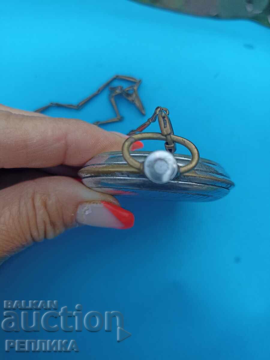 Auction  Pocket collectible