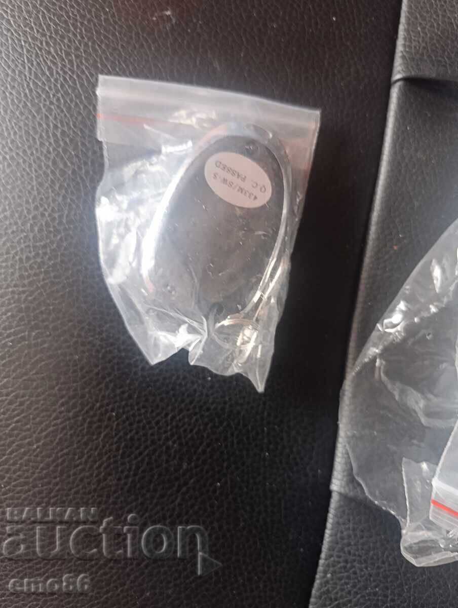 Παρτίδα 4 τηλεχειριστήρια με τιμή € 2.00 | 3.91 BGN