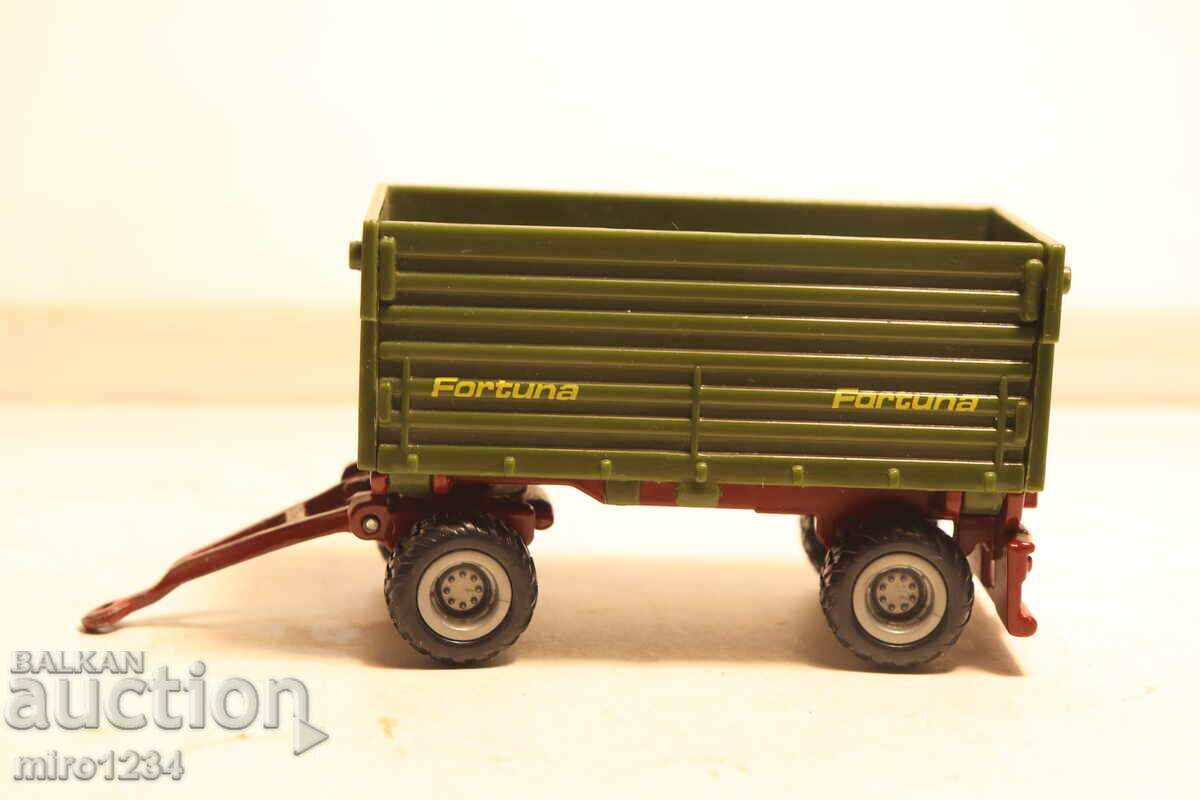 1/60 SIKU FORTUNA REMORCĂ PENTRU TRACTOR MODEL